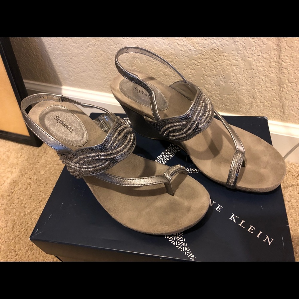 Styling & CO wedges